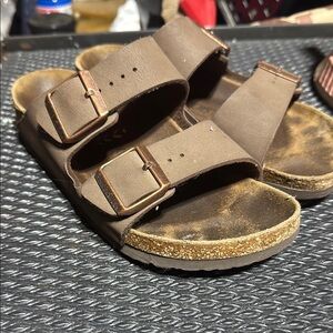Brown Birkenstock Arizona with brass clasp size37